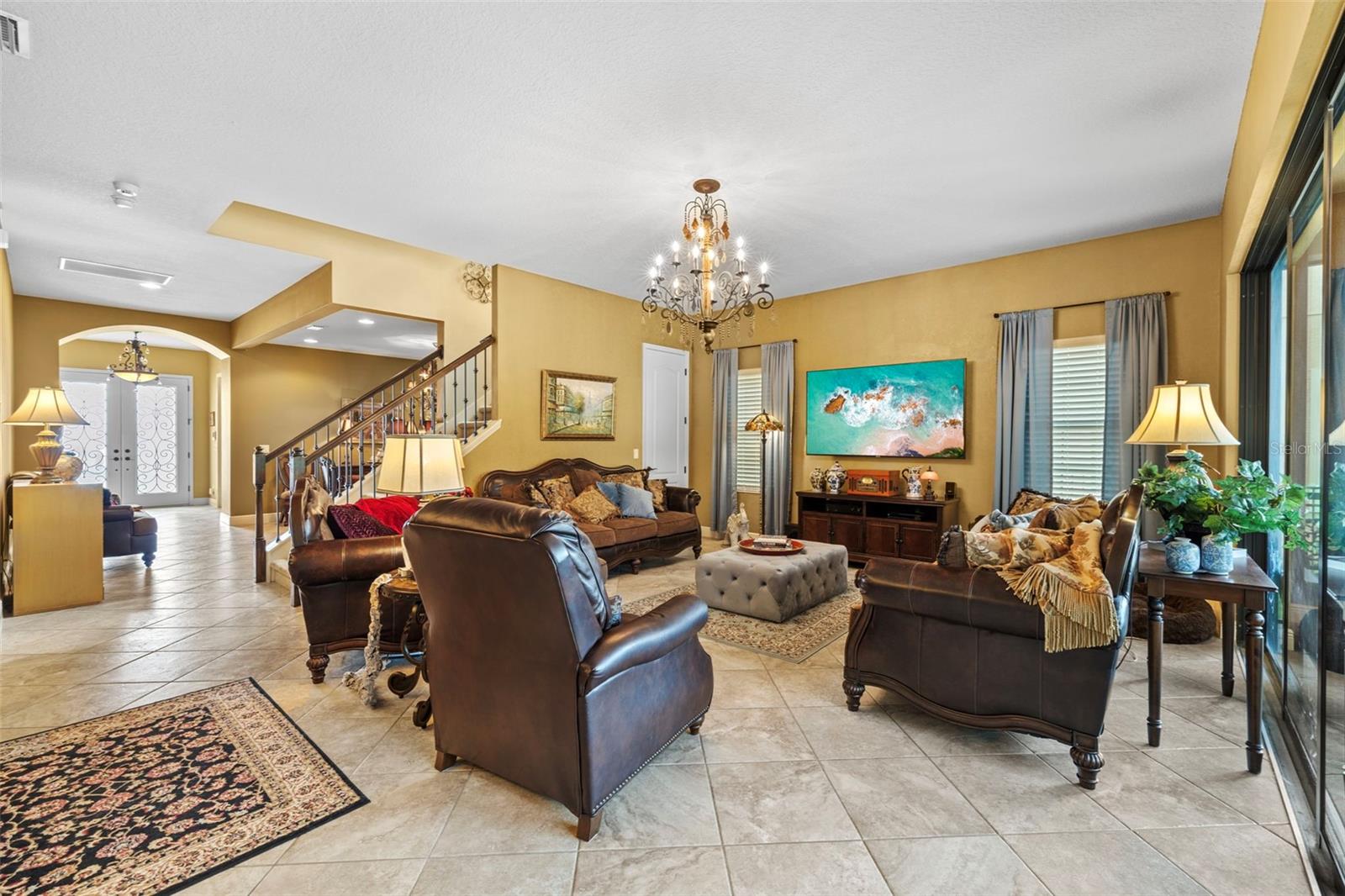 Listing photo id 7 for 8414 Eagle Brook Drive