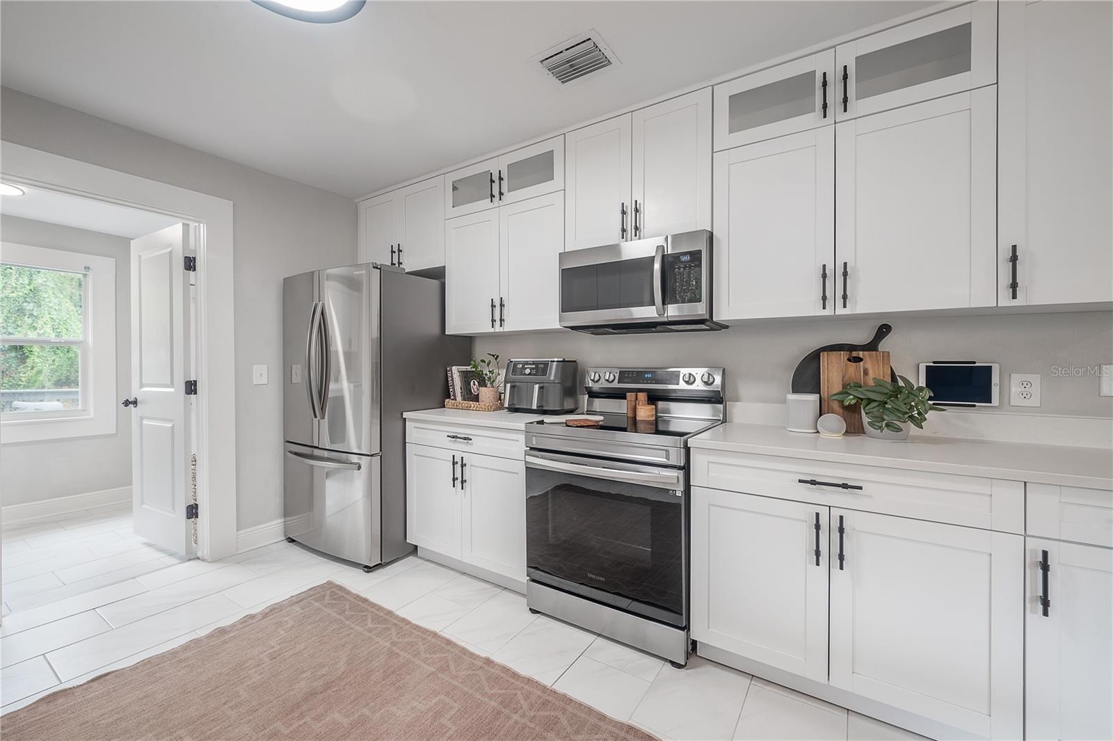 Image 11 of 36 For 1203 33rd Avenue