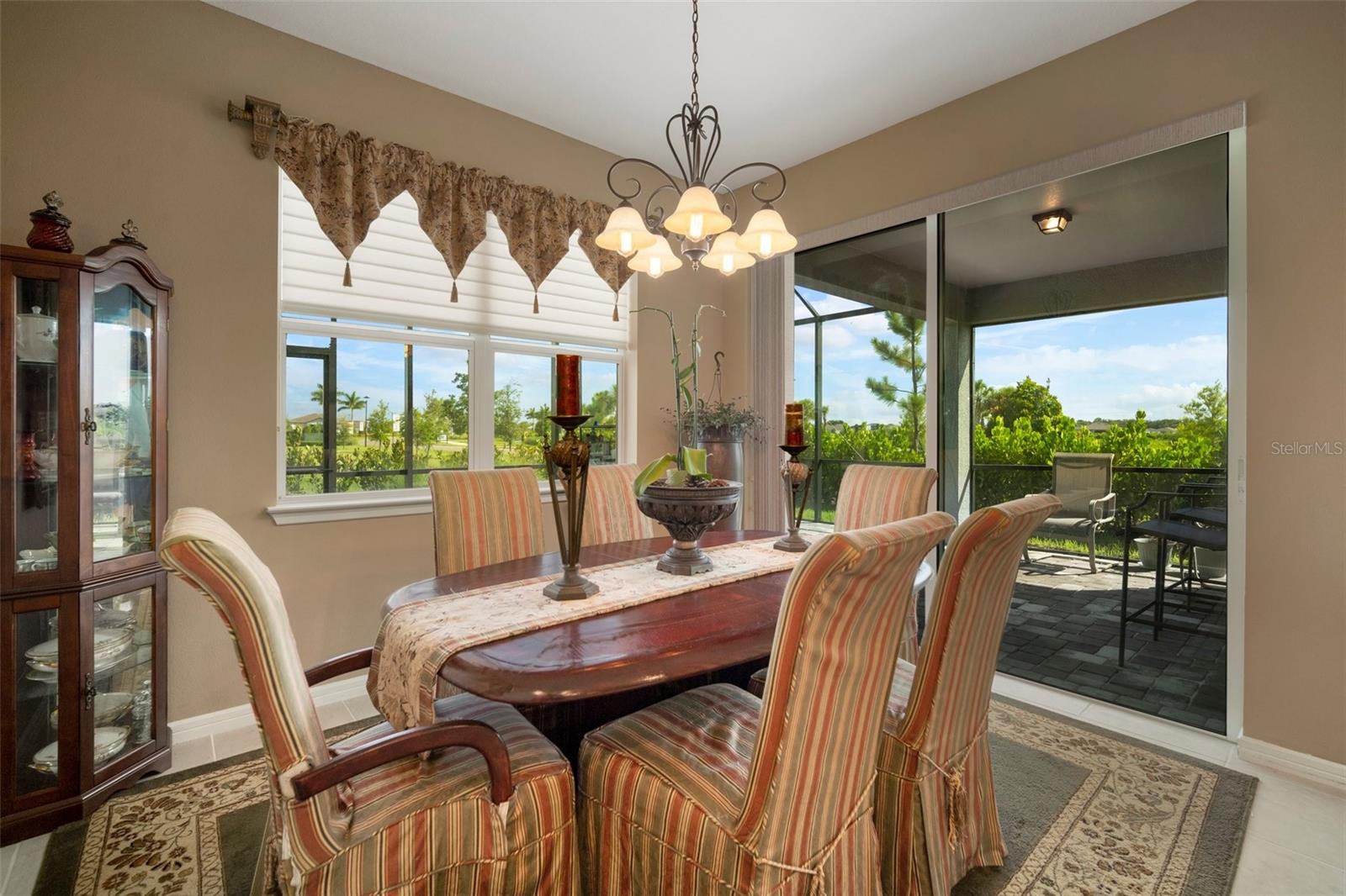 Listing photo id 14 for 8760 Ocean Tides Cove