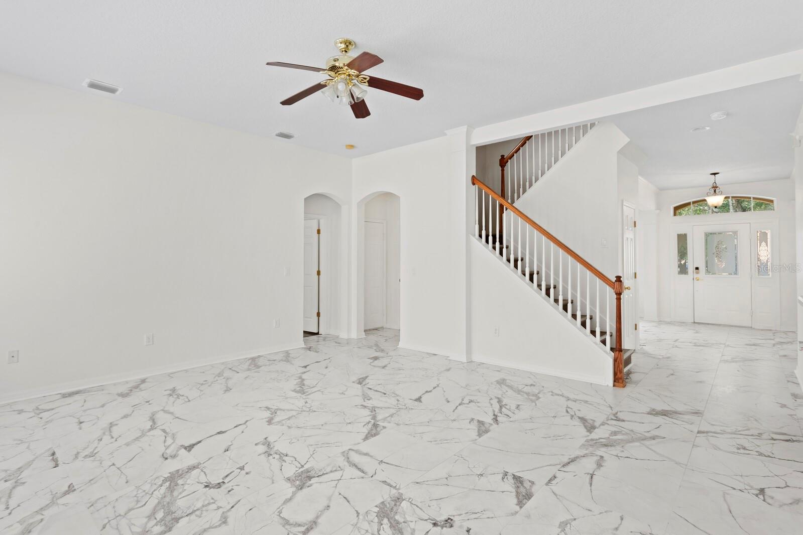 Listing photo id 12 for 16159 Colchester Palms Drive