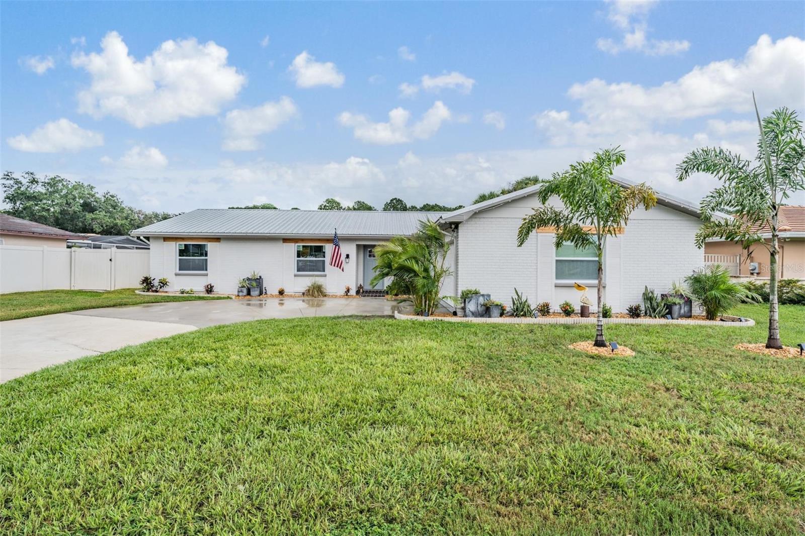 Image 3 of 64 For 3945 Doral Drive