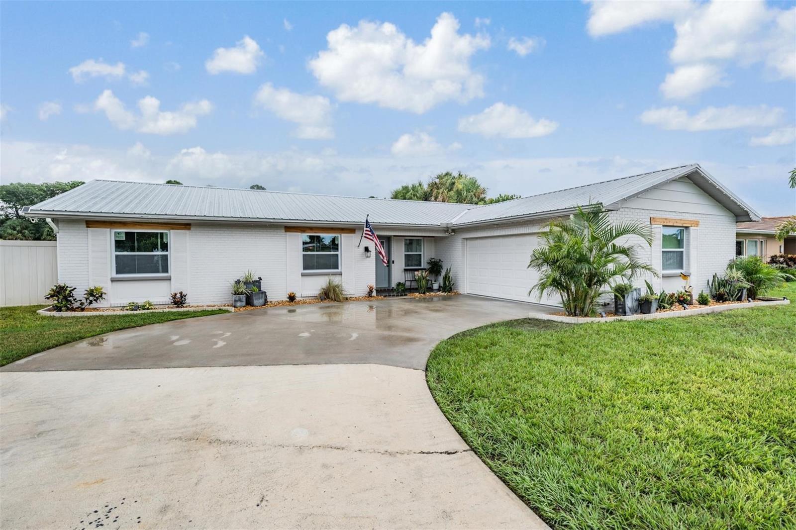 Image 7 of 64 For 3945 Doral Drive