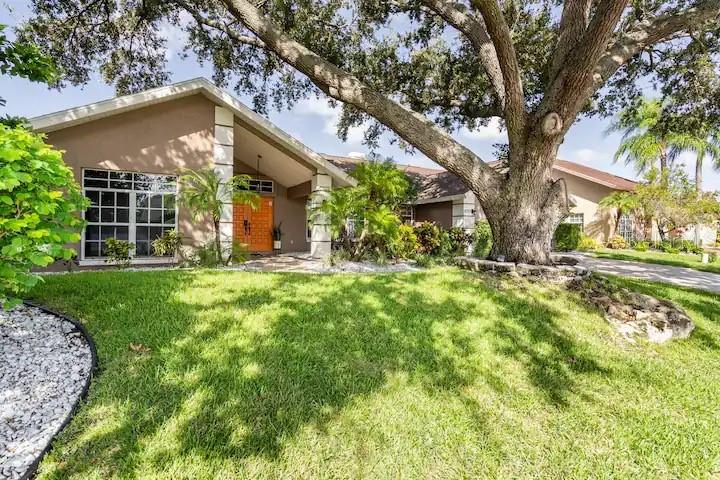 Details for 4712 Spring Meadow Lane, SARASOTA, FL 34233