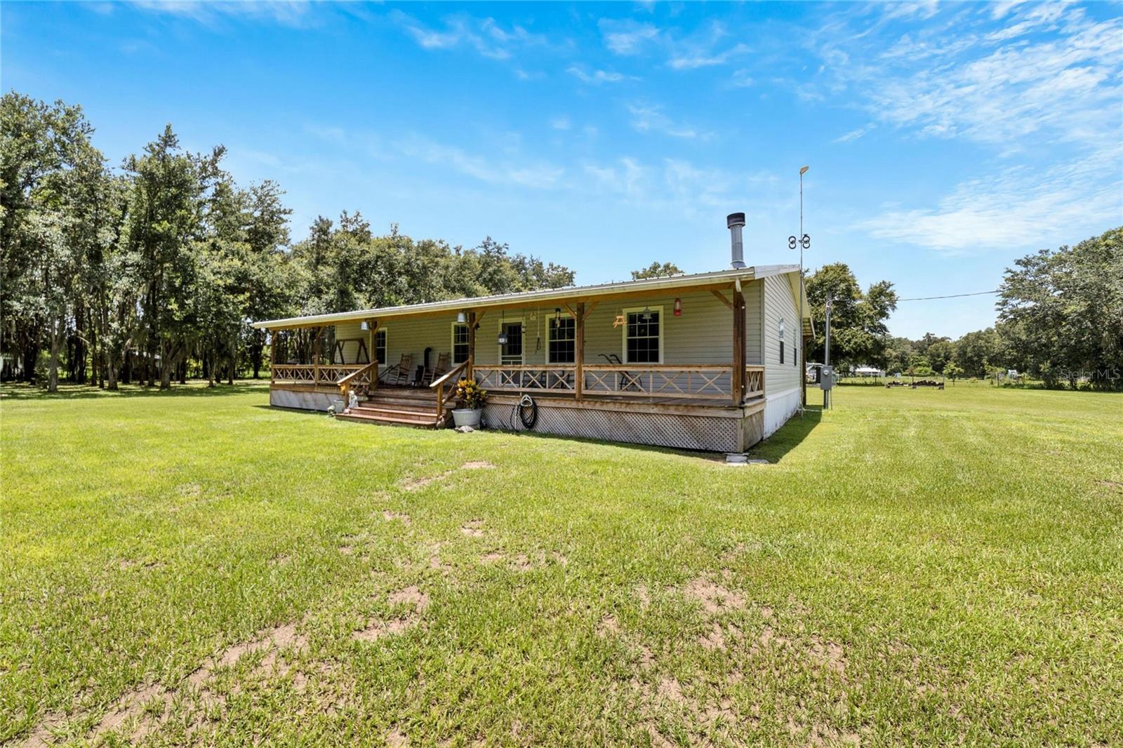 Listing photo id 16 for 9023 County Line Road