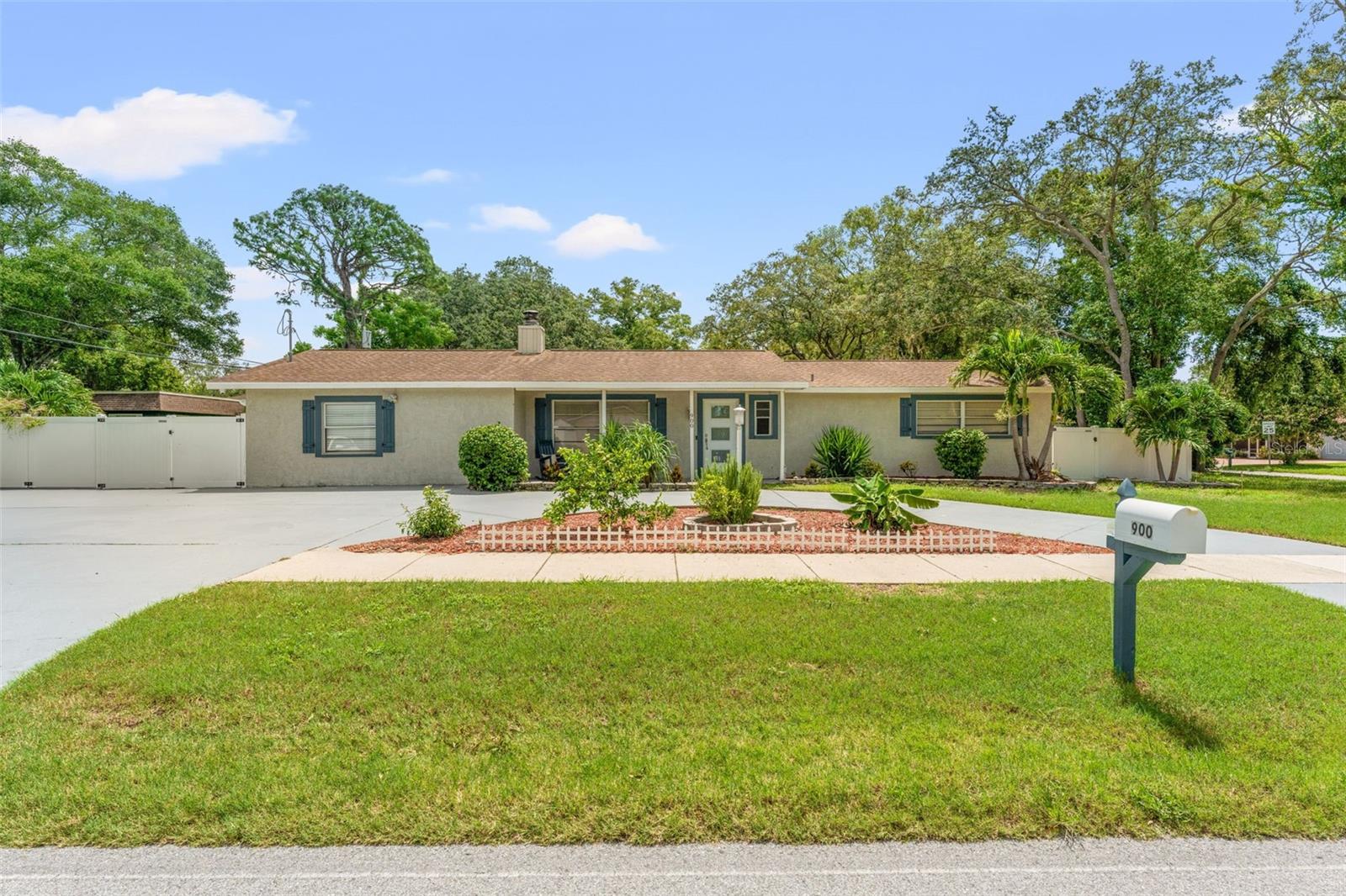 Details for 900 15th Street, PALM HARBOR, FL 34683