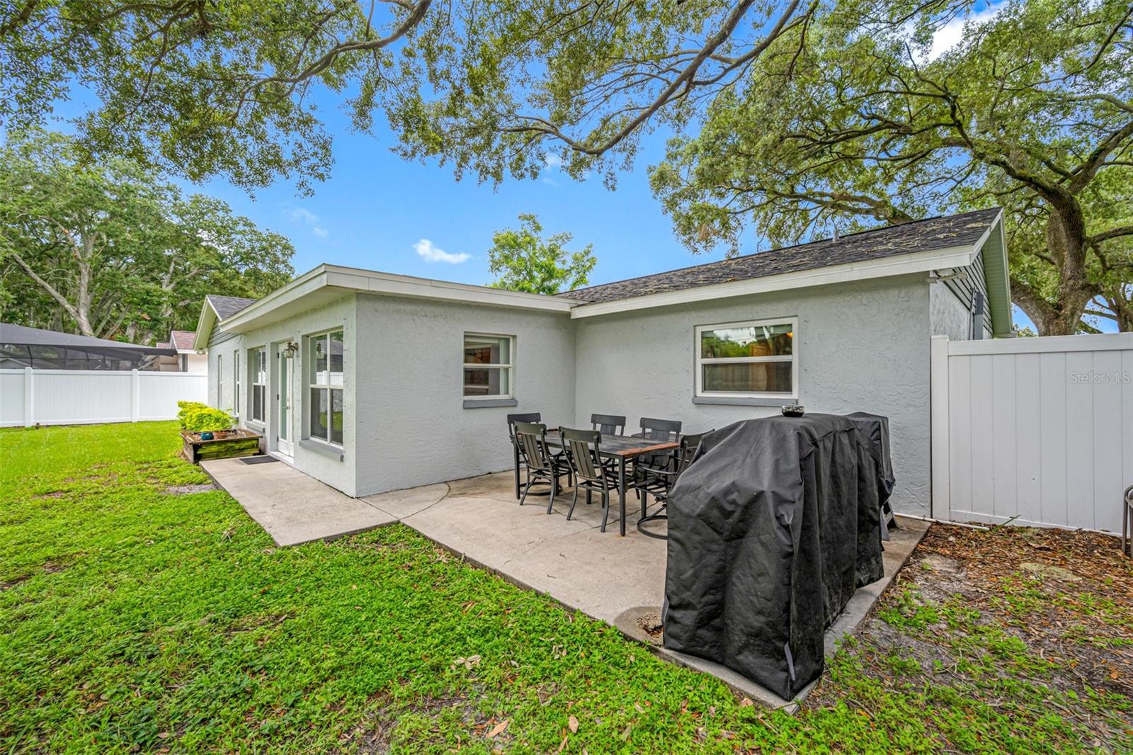 Listing photo id 17 for 13214 Moran Drive