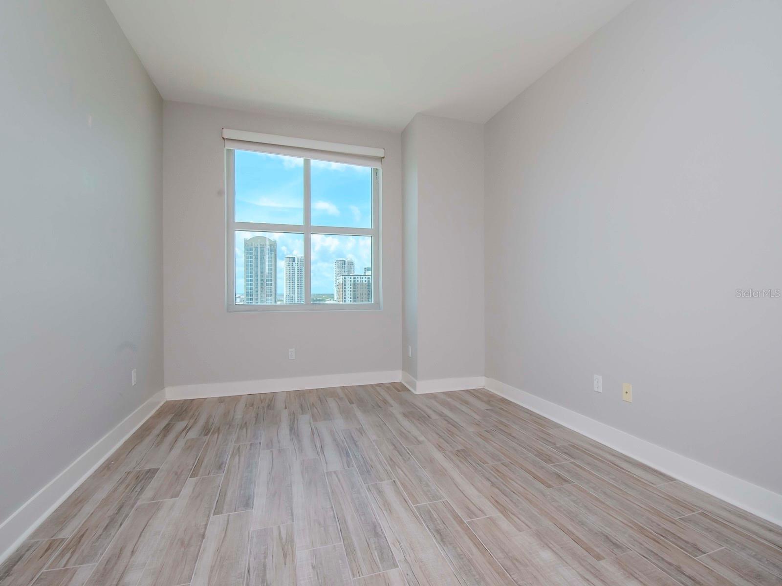 Listing photo id 13 for 1208 Kennedy Boulevard 1109