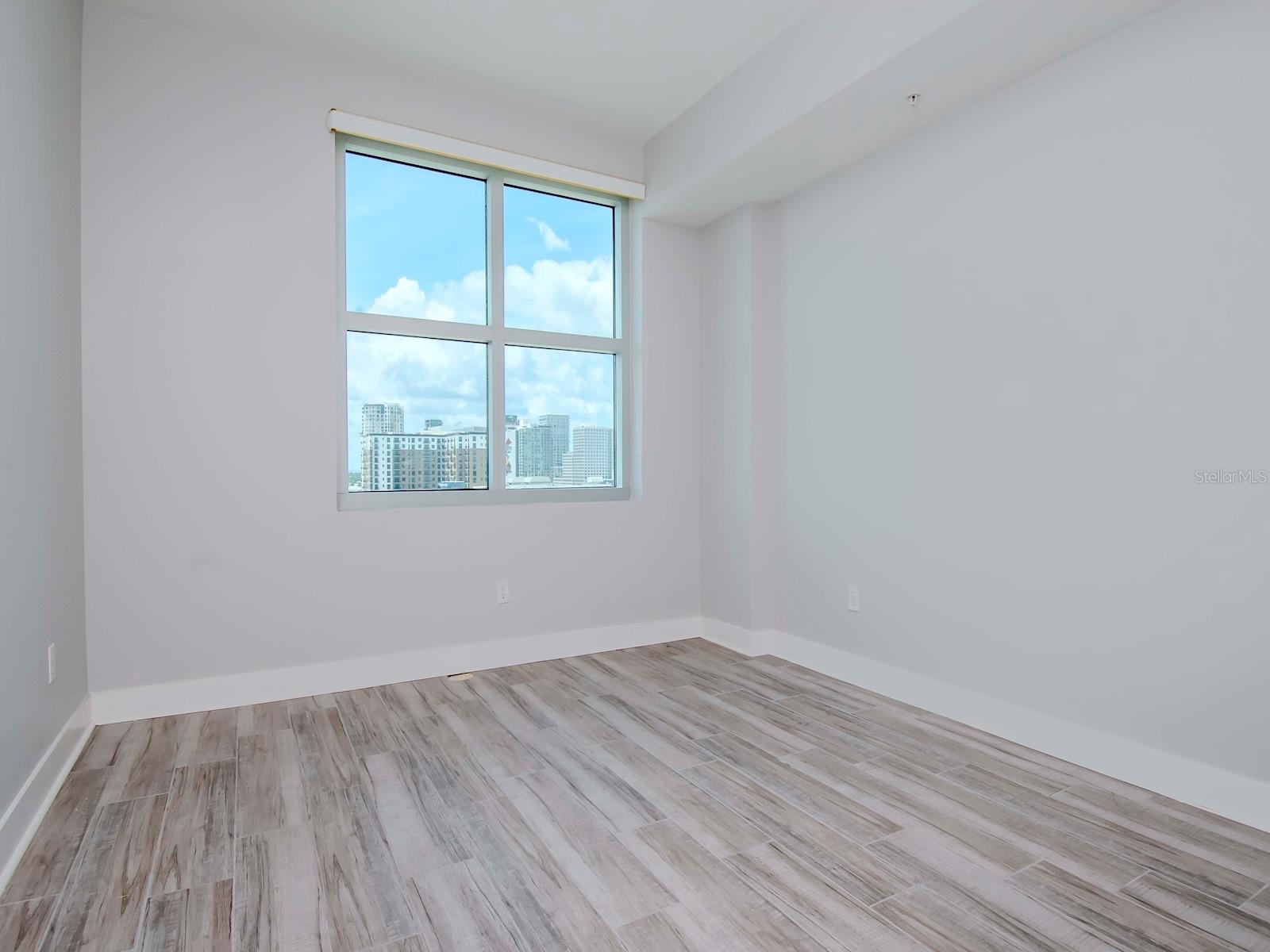 Listing photo id 20 for 1208 Kennedy Boulevard 1109