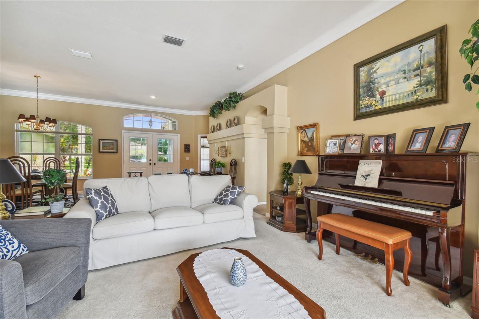 Listing photo id 6 for 1403 Crooked Stick Drive