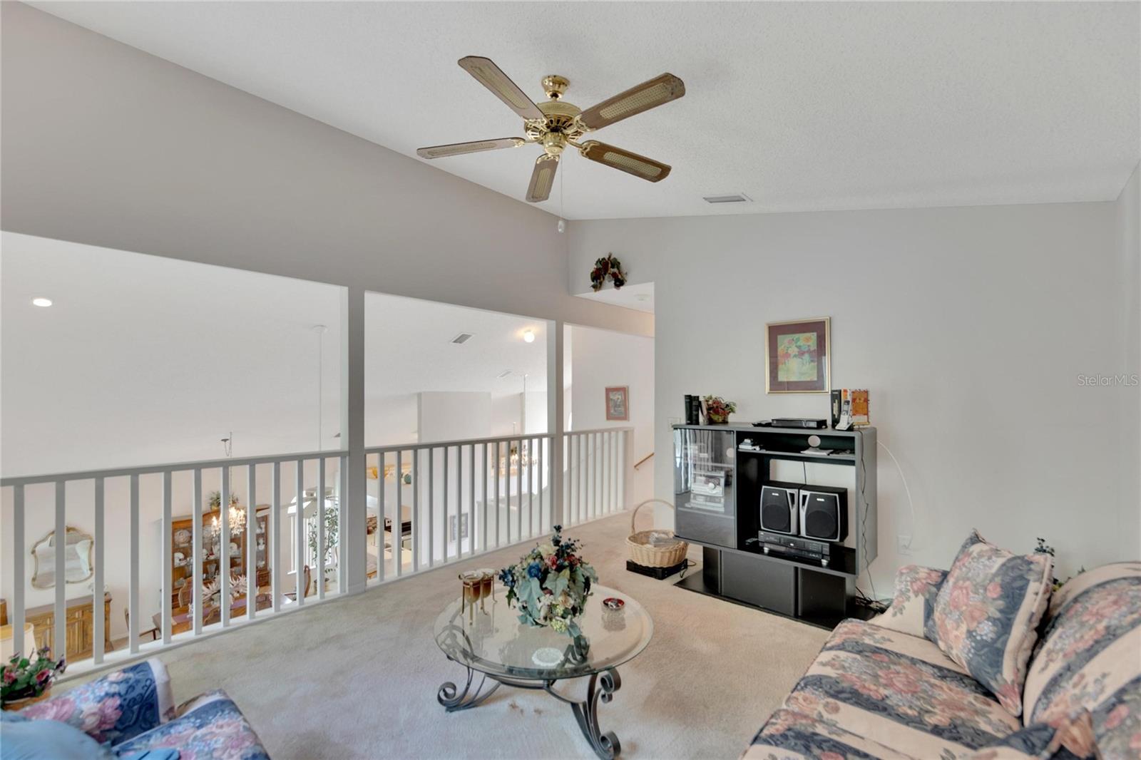 Listing photo id 27 for 13439 Beechberry Drive