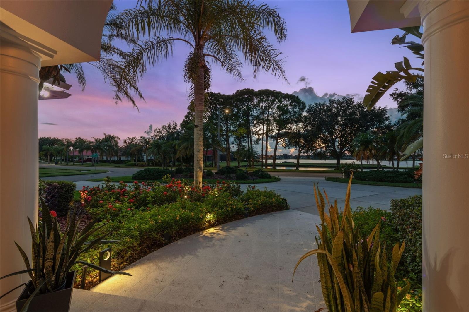 Listing photo id 88 for 5709 Longboat Boulevard