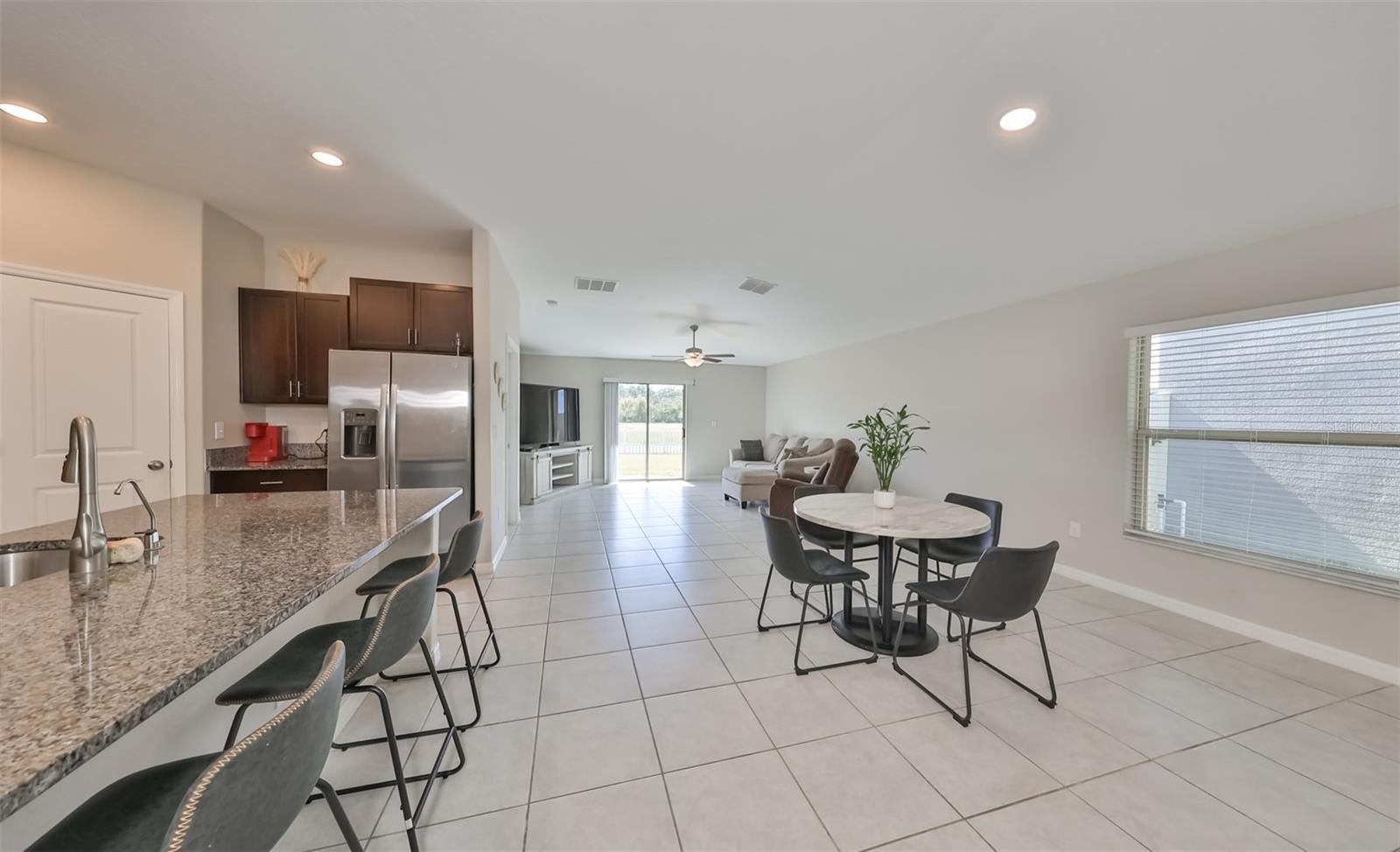 Listing photo id 8 for 9316 Channing Hill Drive