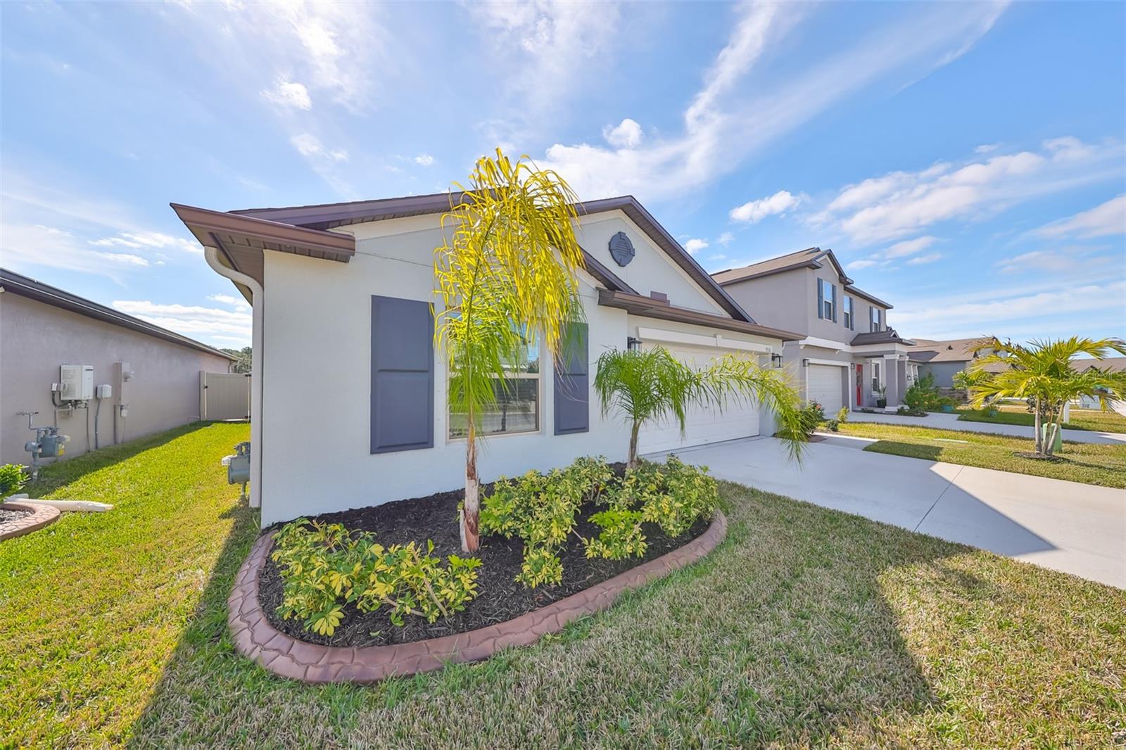 Listing photo id 2 for 9316 Channing Hill Drive