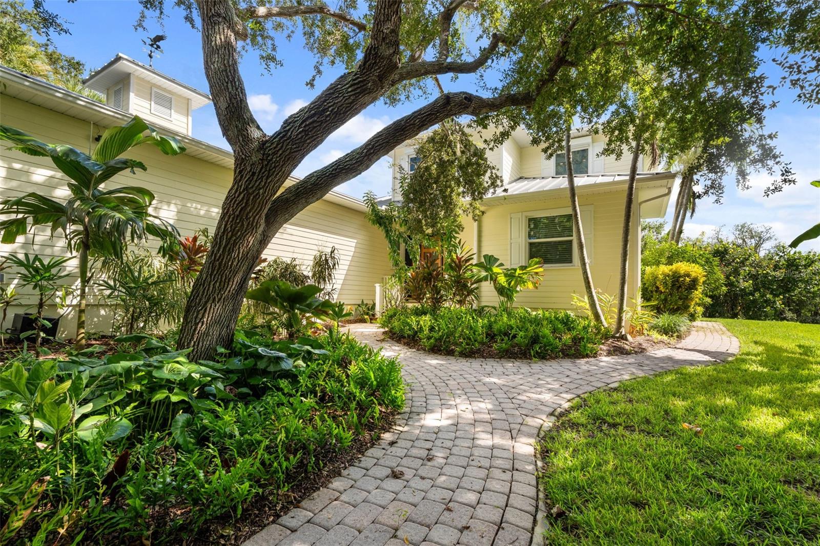 Image 41 of 52 For 395 Live Oak Drive