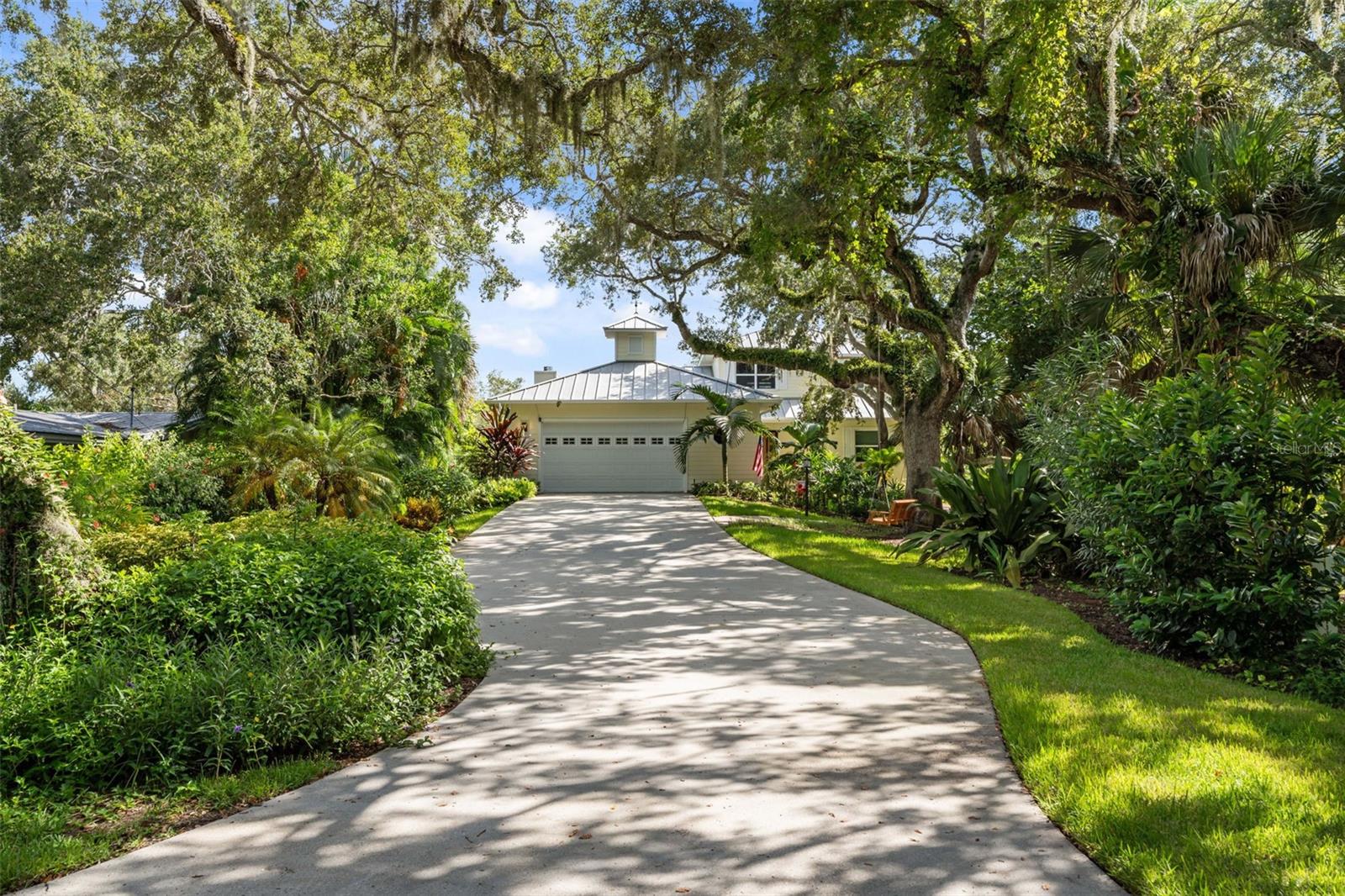 Image 44 of 52 For 395 Live Oak Drive