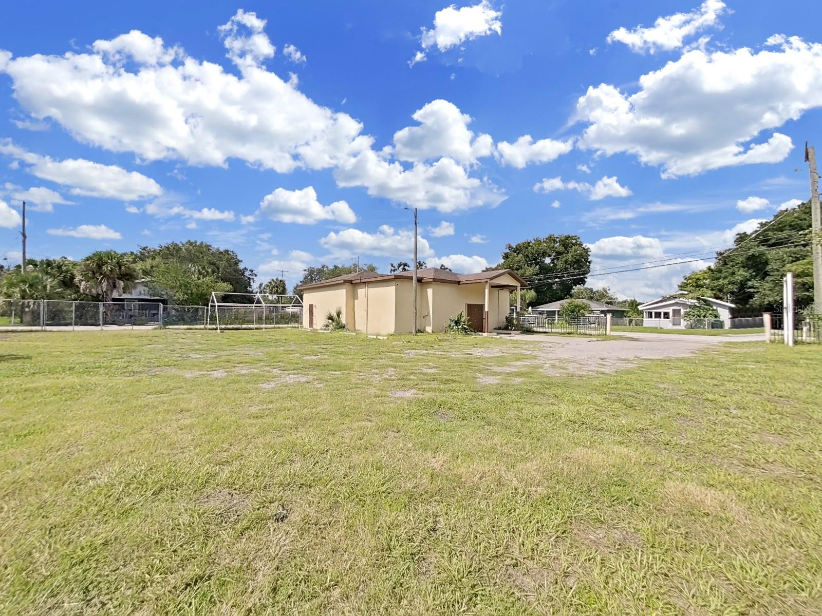 Image 6 of 51 For 4501 42nd Street