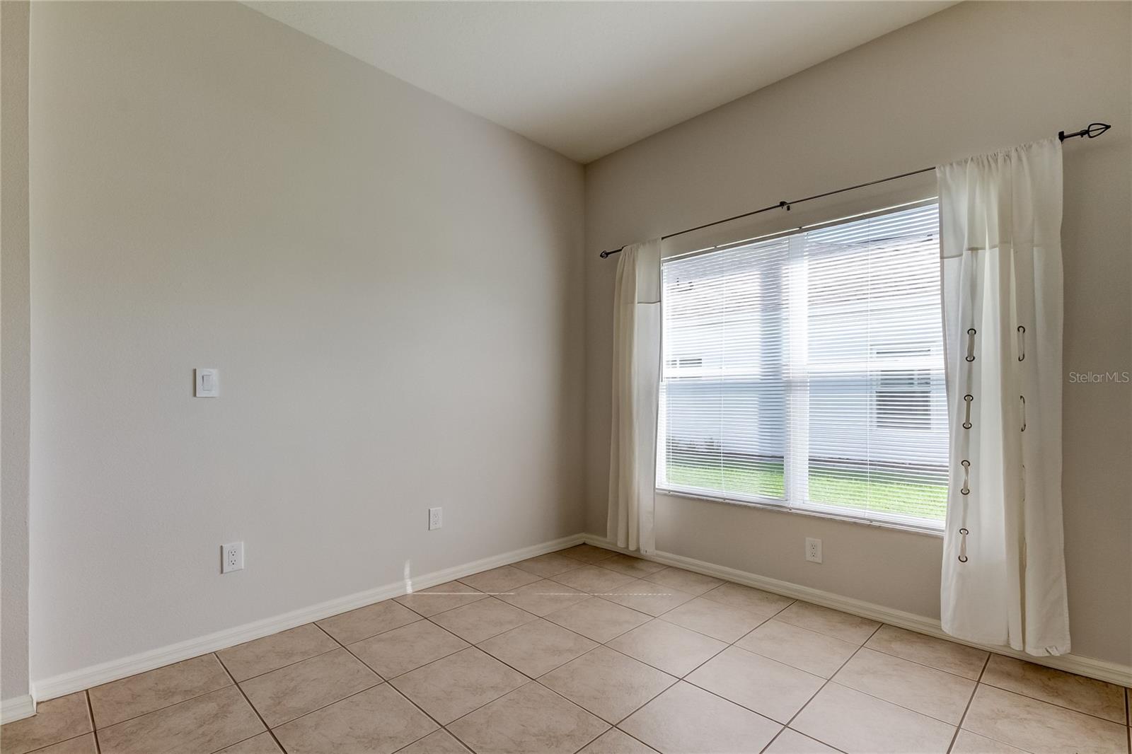 Image 10 of 82 For 23901 Coral Ridge Lane