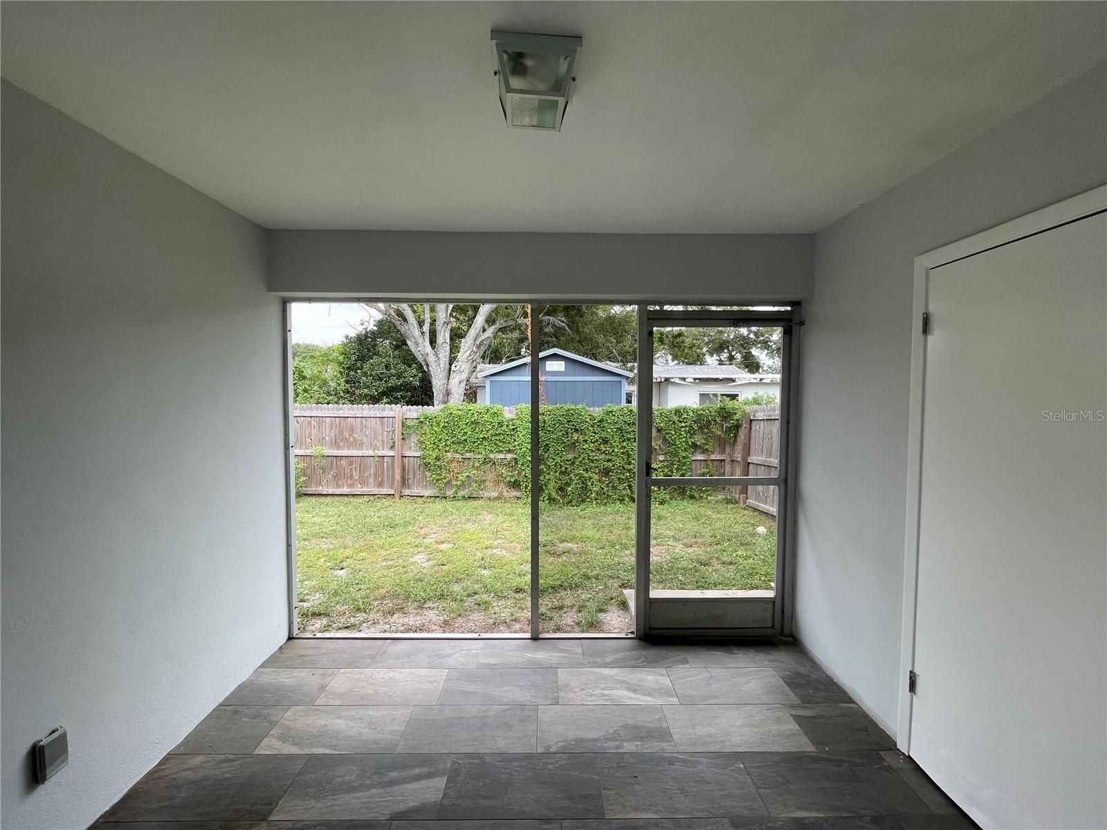 Image 11 of 13 For 1304 Amble Lane