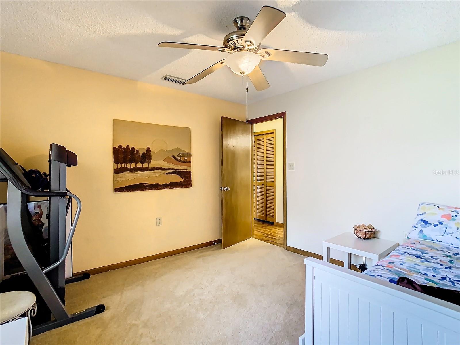 Listing photo id 42 for 3015 Forest Club Drive