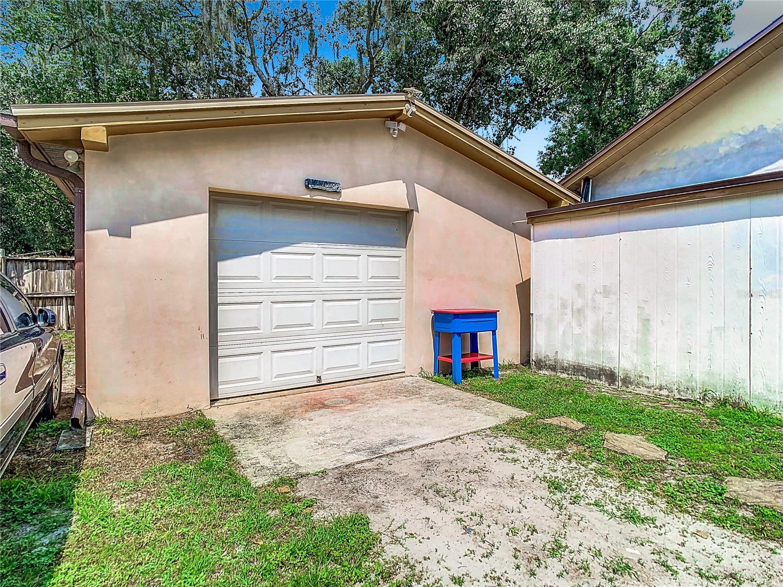 Listing photo id 63 for 3015 Forest Club Drive