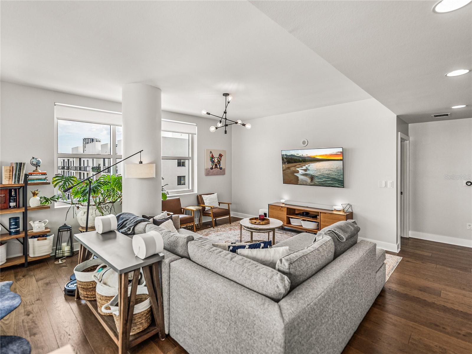 Listing photo id 7 for 1208 Kennedy Boulevard 734