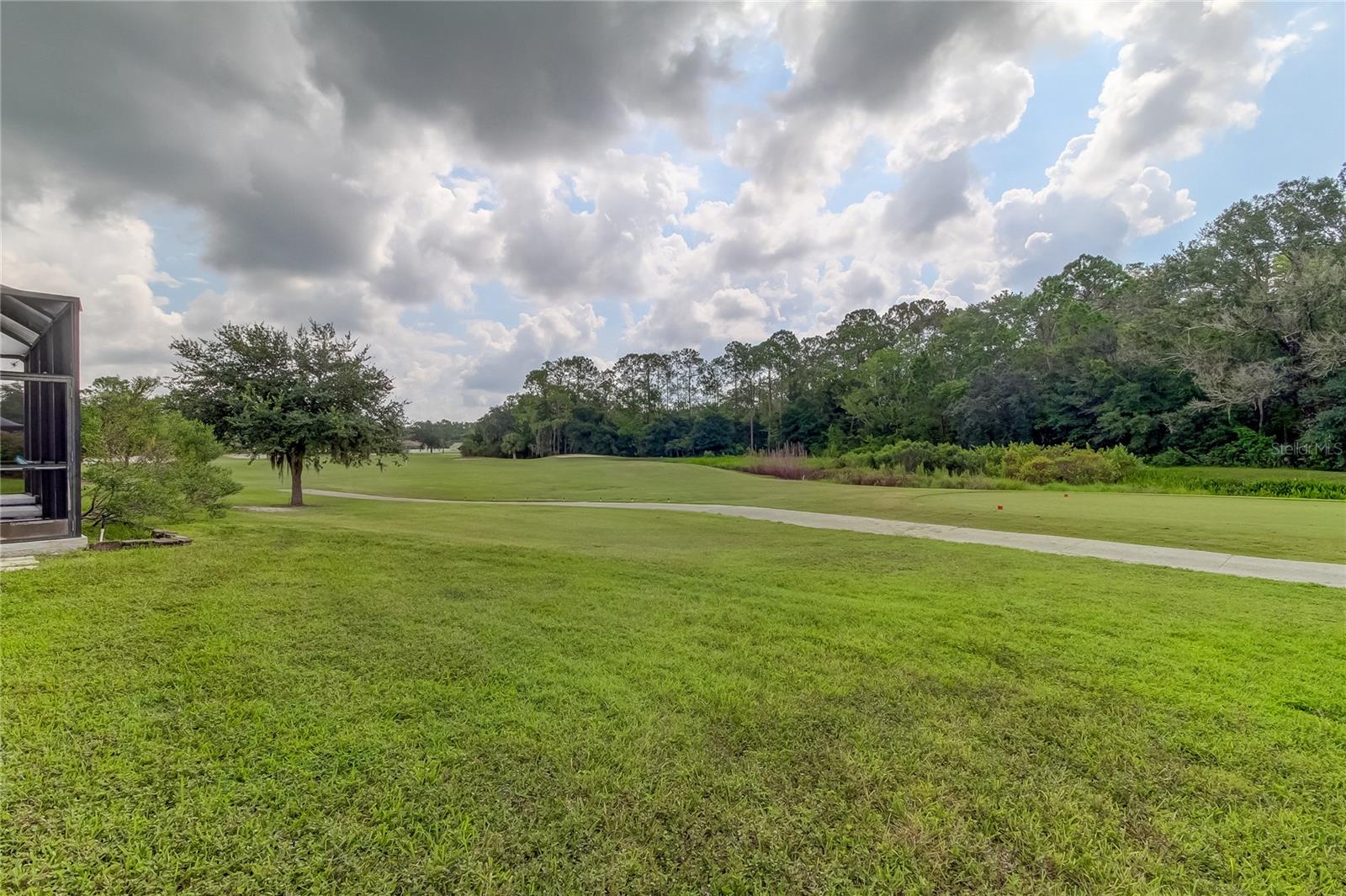 Listing photo id 73 for 25954 Risen Star Drive