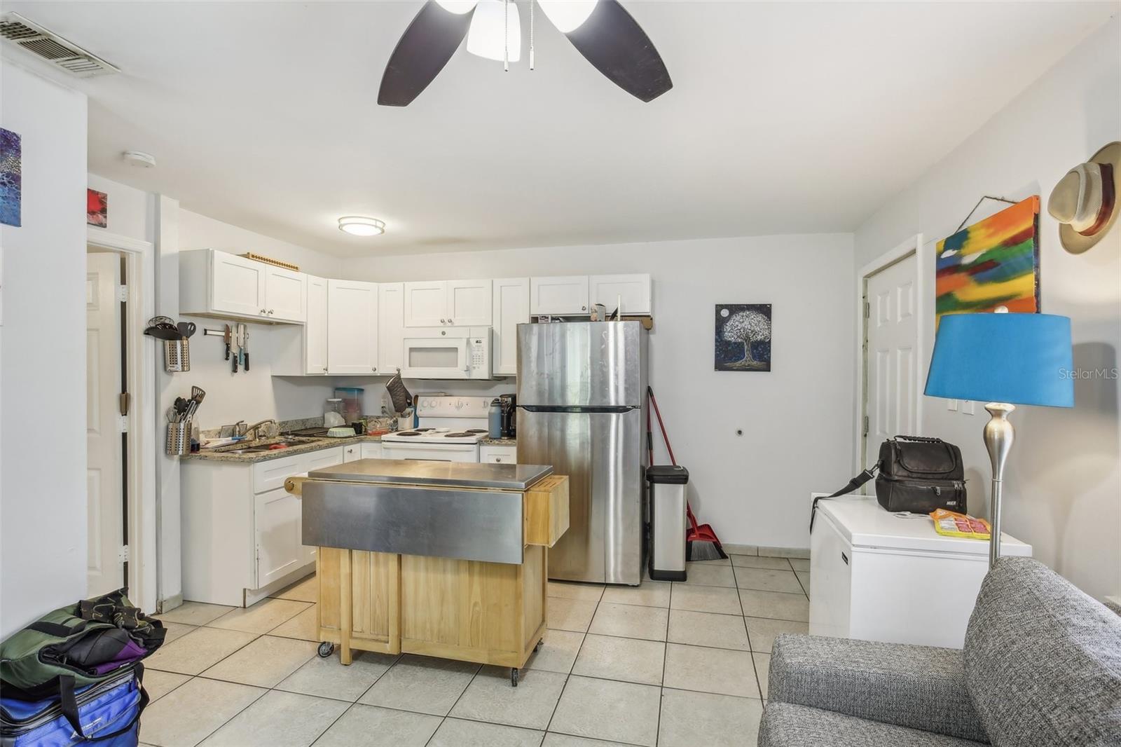 Listing photo id 26 for 8316 10th Street