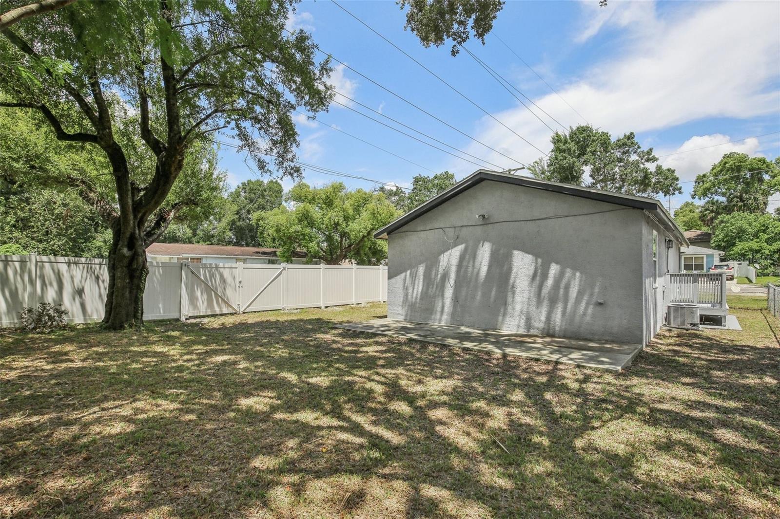 Listing photo id 37 for 8316 10th Street