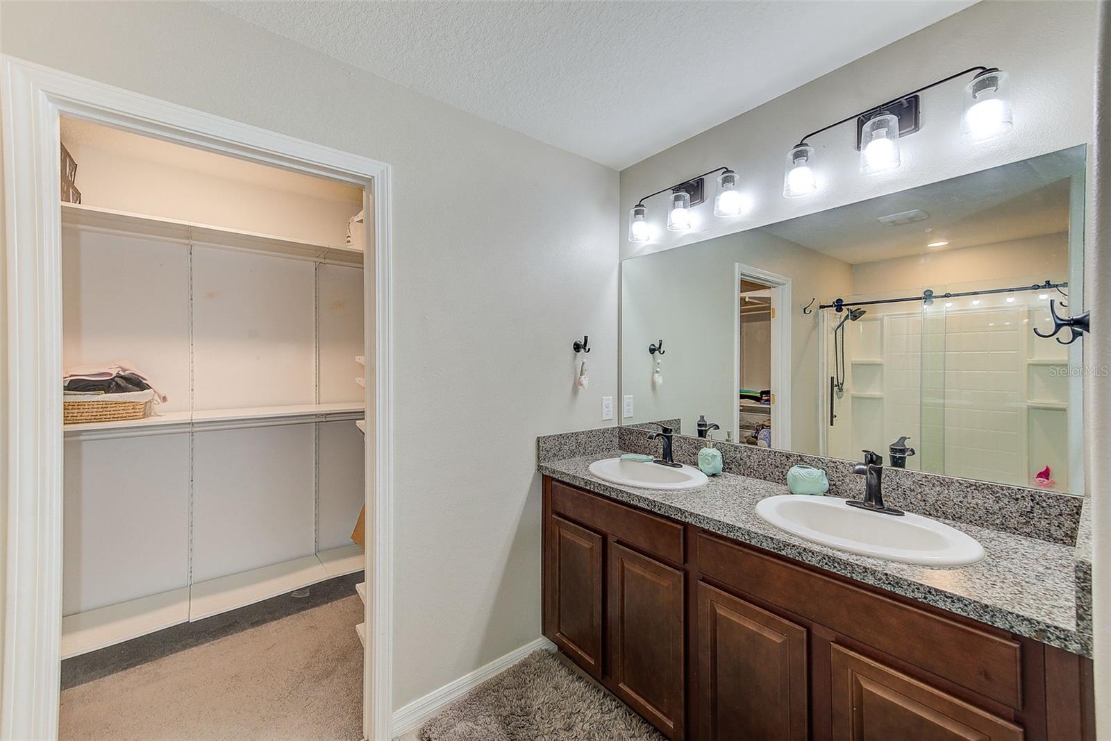 Listing photo id 22 for 14809 Emerald Landing Pl