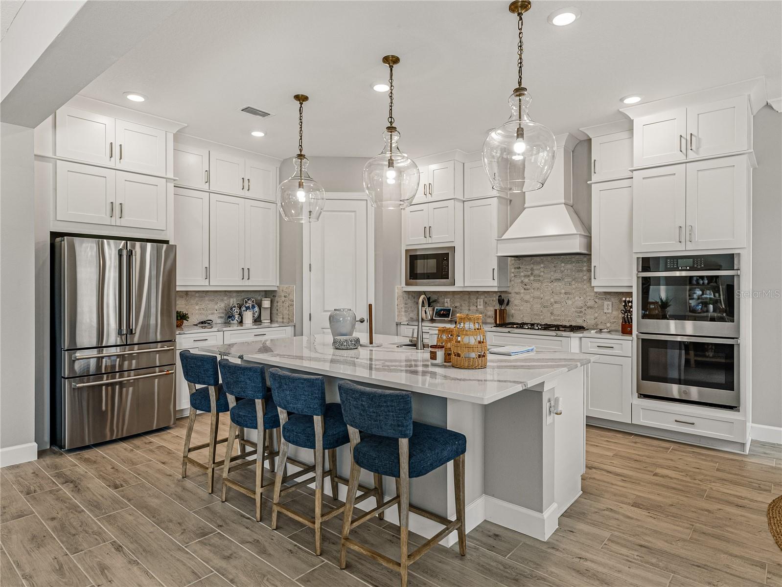 Listing photo id 20 for 2652 Alluvial Way