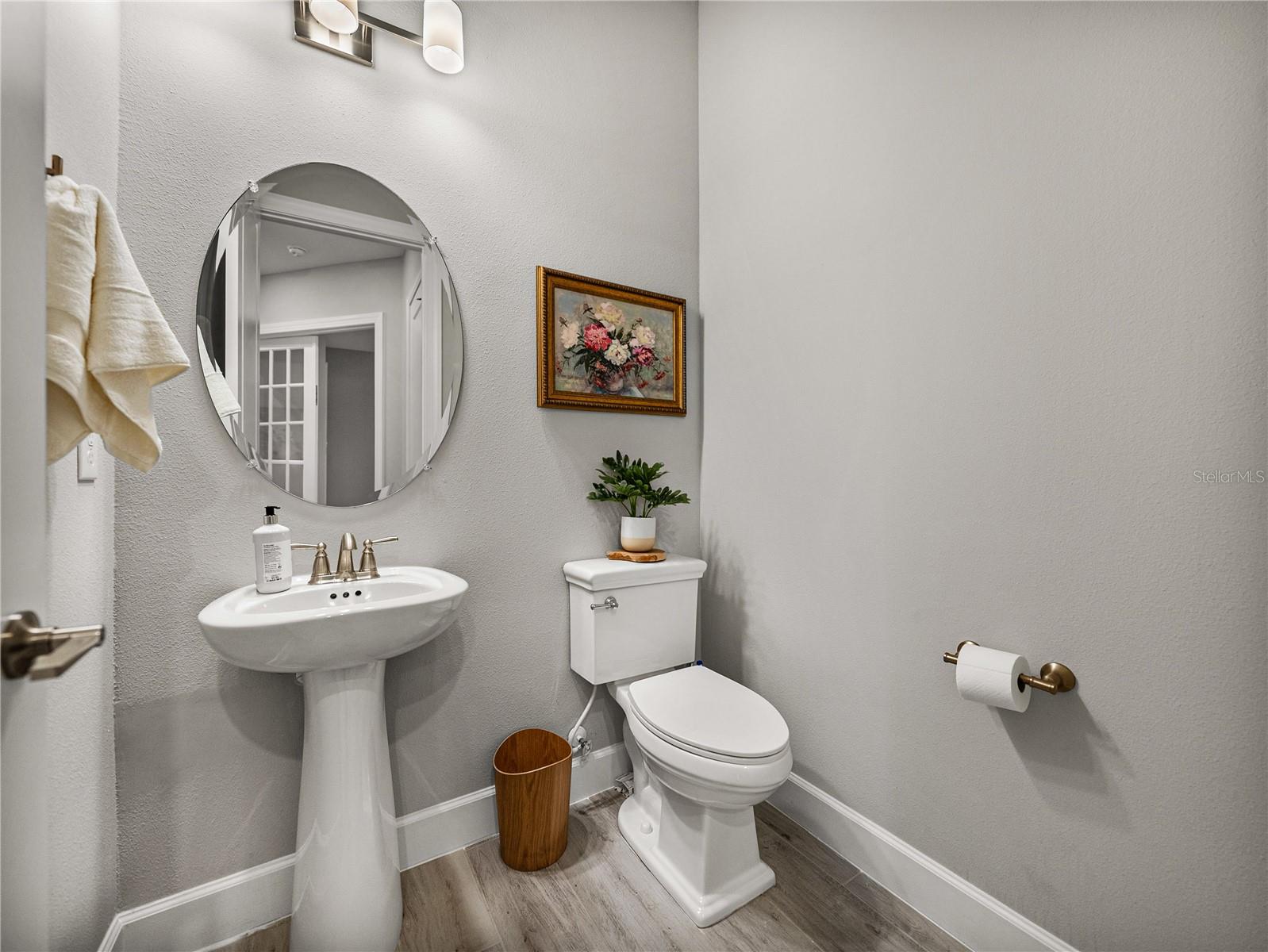 Listing photo id 34 for 2652 Alluvial Way