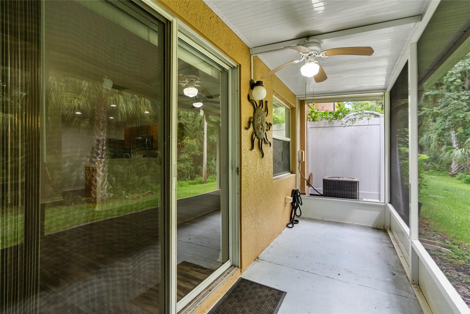 Listing photo id 21 for 4326 Silver Falls Drive