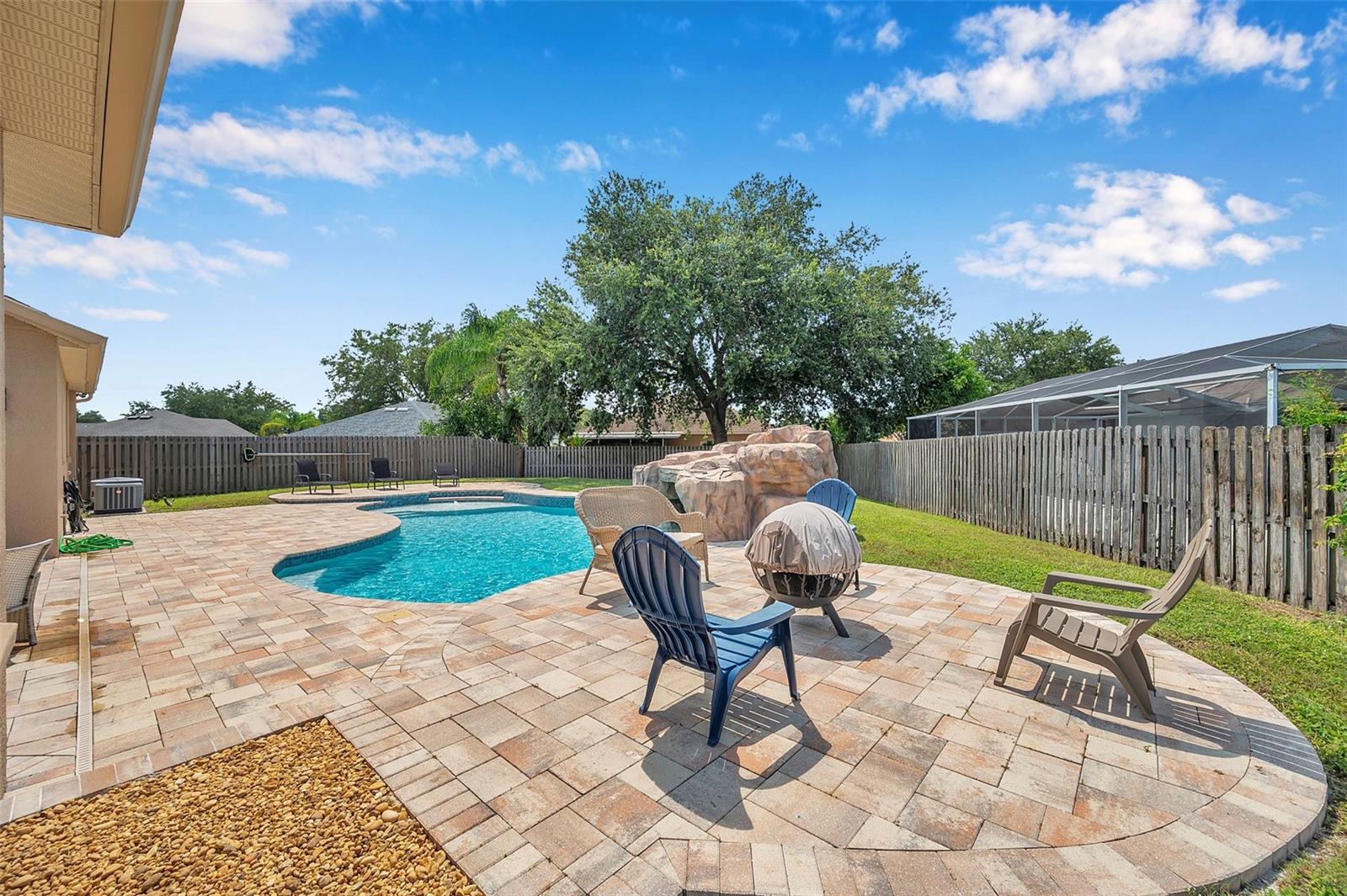 Listing photo id 56 for 11418 Dutch Iris Drive