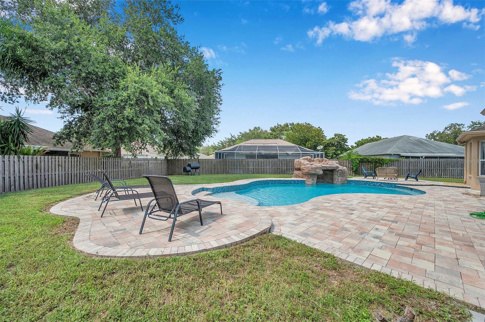 Listing photo id 57 for 11418 Dutch Iris Drive