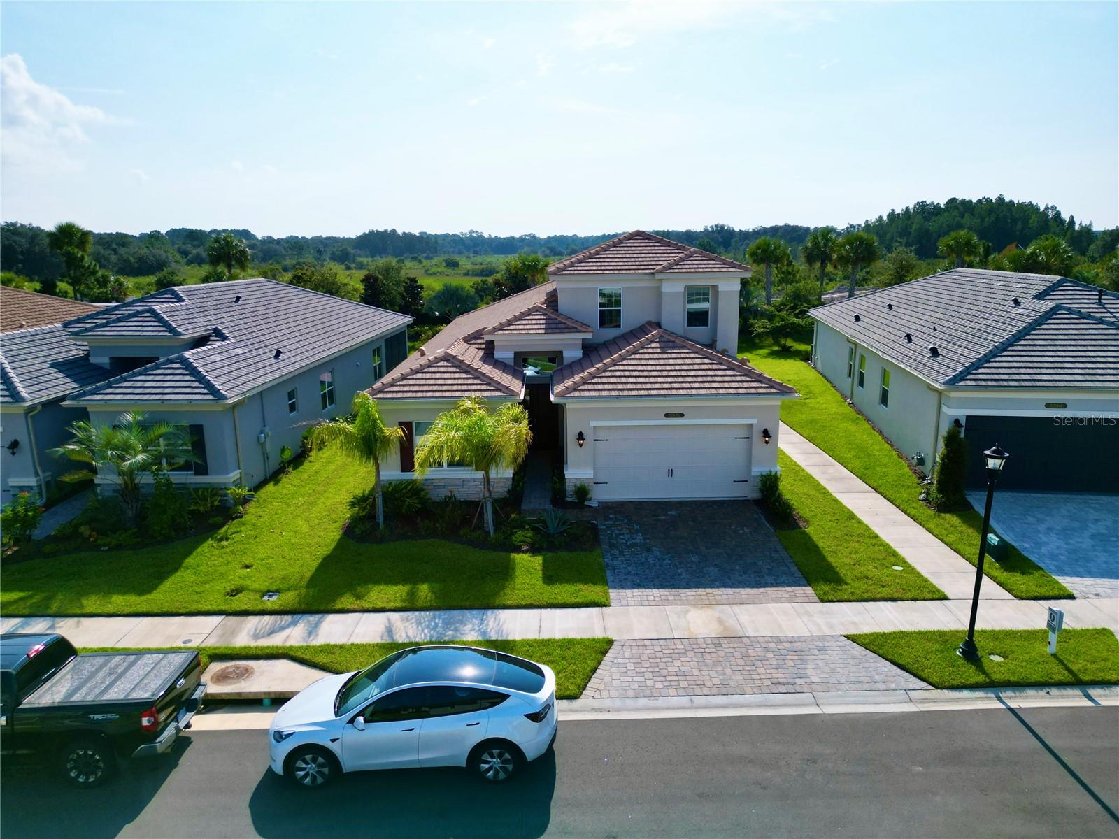 Listing photo id 0 for 32676 Tree Of Life Avenue