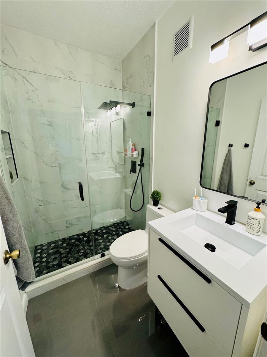 Image 10 of 12 For 13801 84th Court 2505