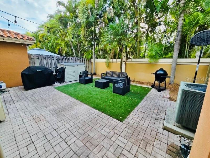 Image 4 of 12 For 13801 84th Court 2505