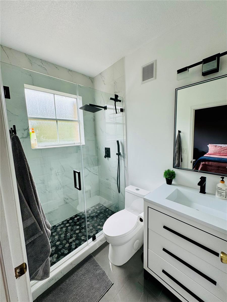 Image 6 of 12 For 13801 84th Court 2505