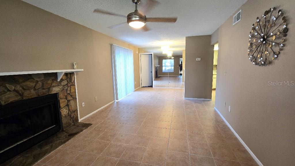 Image 3 of 15 For 4025 Angel Oak Court 102