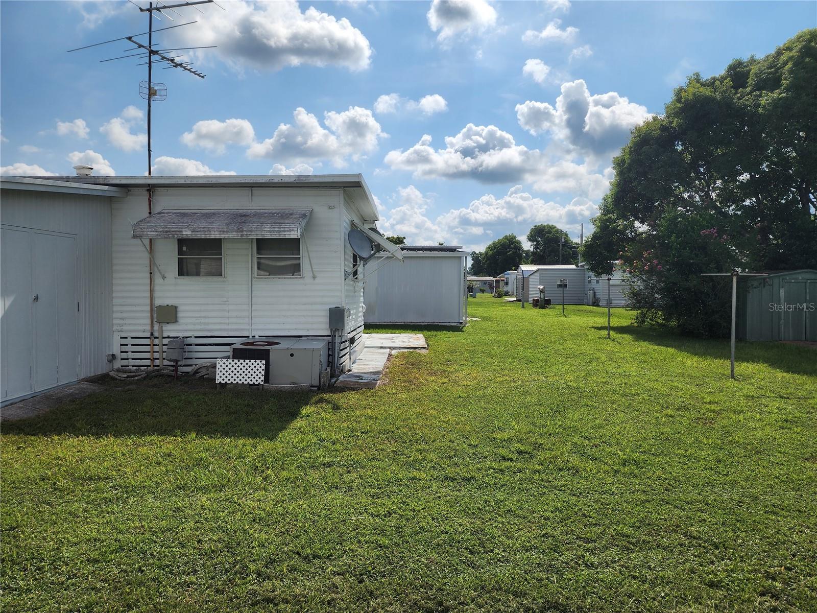 Image 8 of 60 For 37140 Sandra Avenue