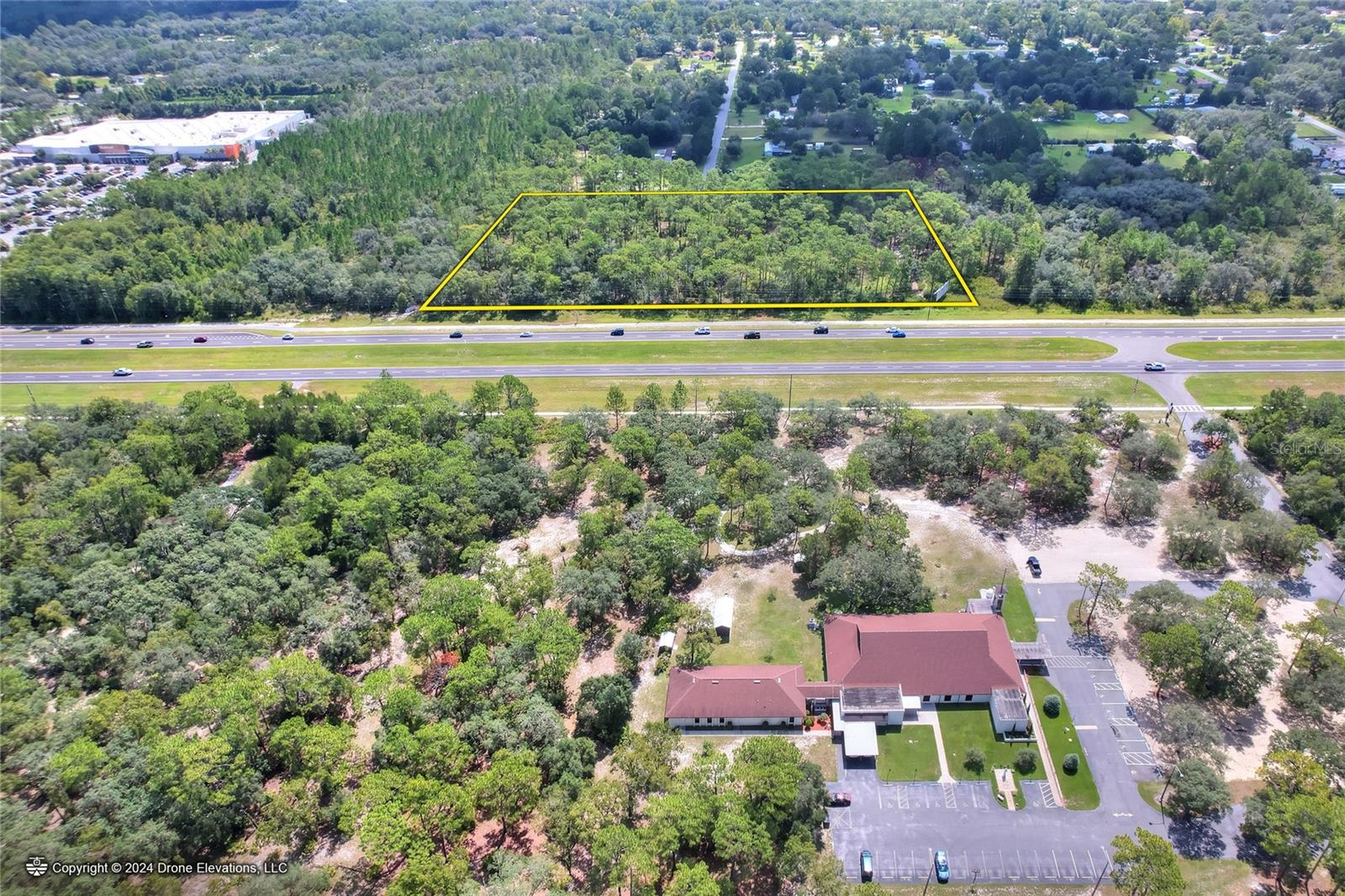 Image 6 of 10 For 7047 Suncoast Boulevard