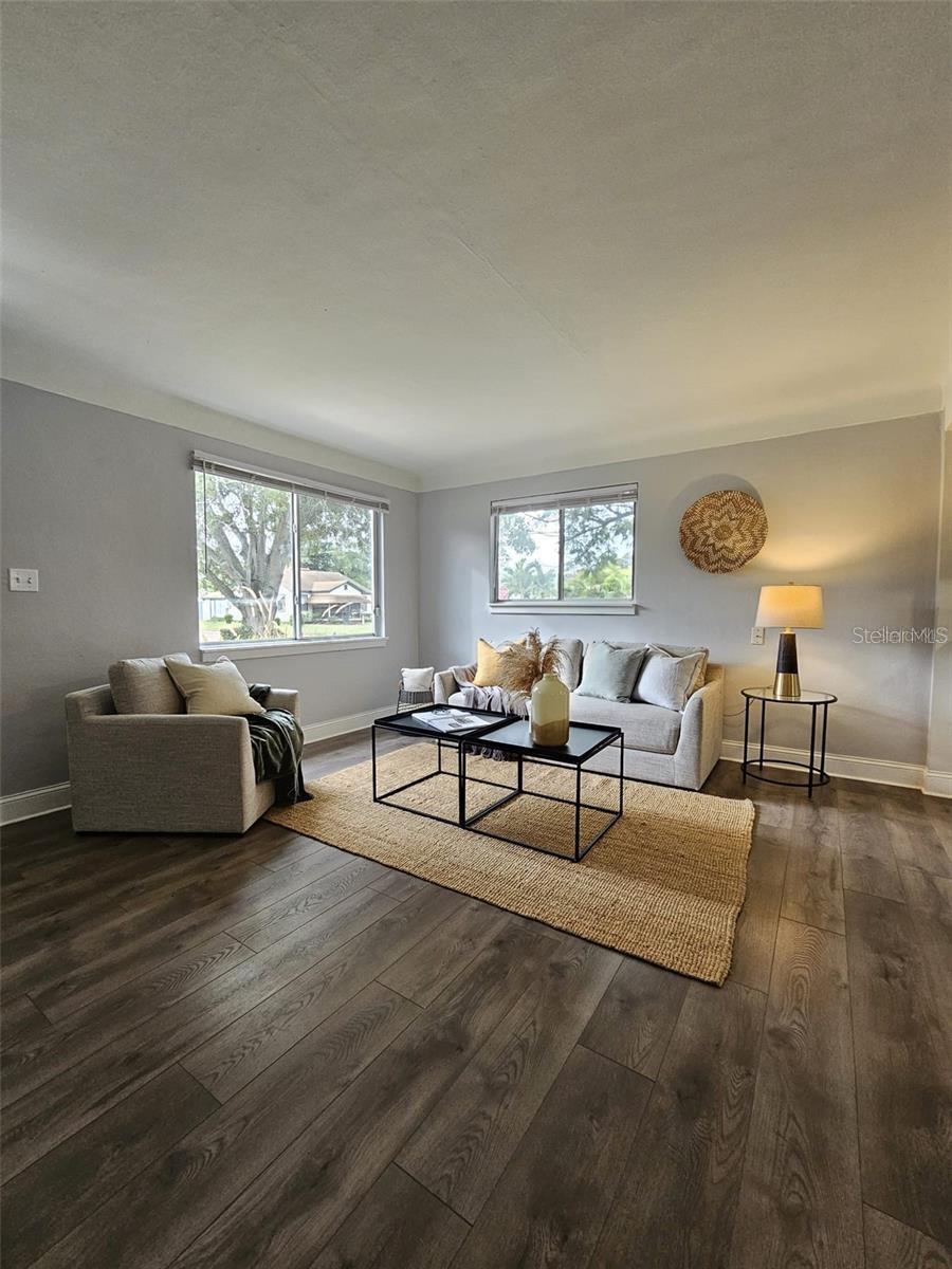 Image 11 of 47 For 3763 Dartmouth Avenue N