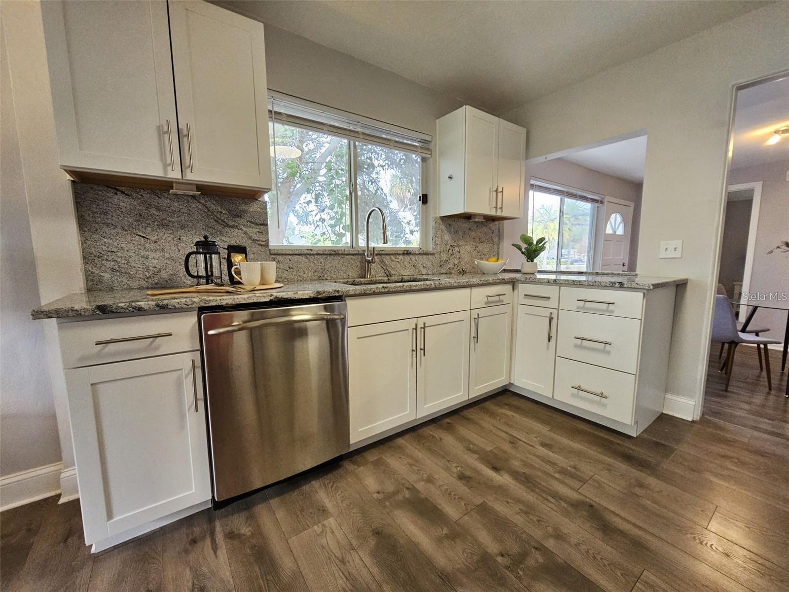 Image 14 of 47 For 3763 Dartmouth Avenue N