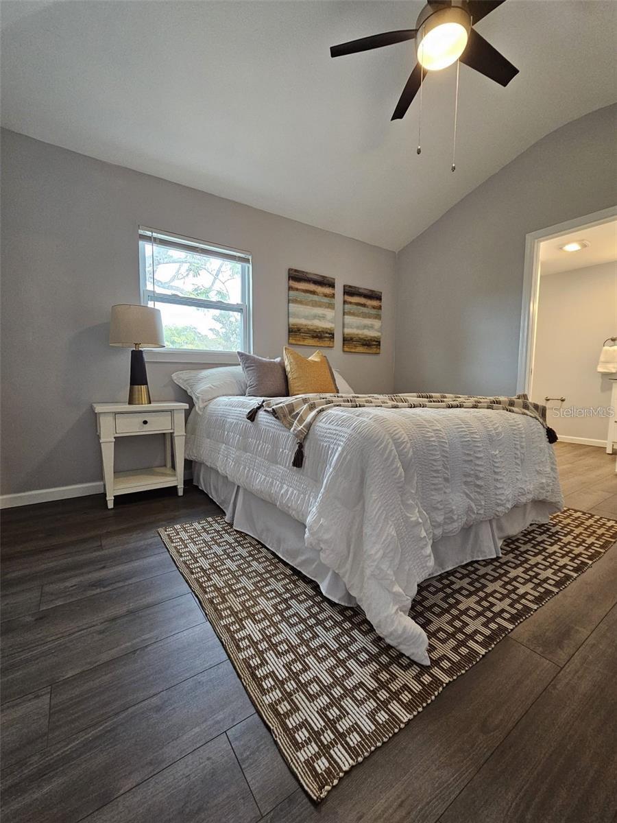 Image 33 of 47 For 3763 Dartmouth Avenue N