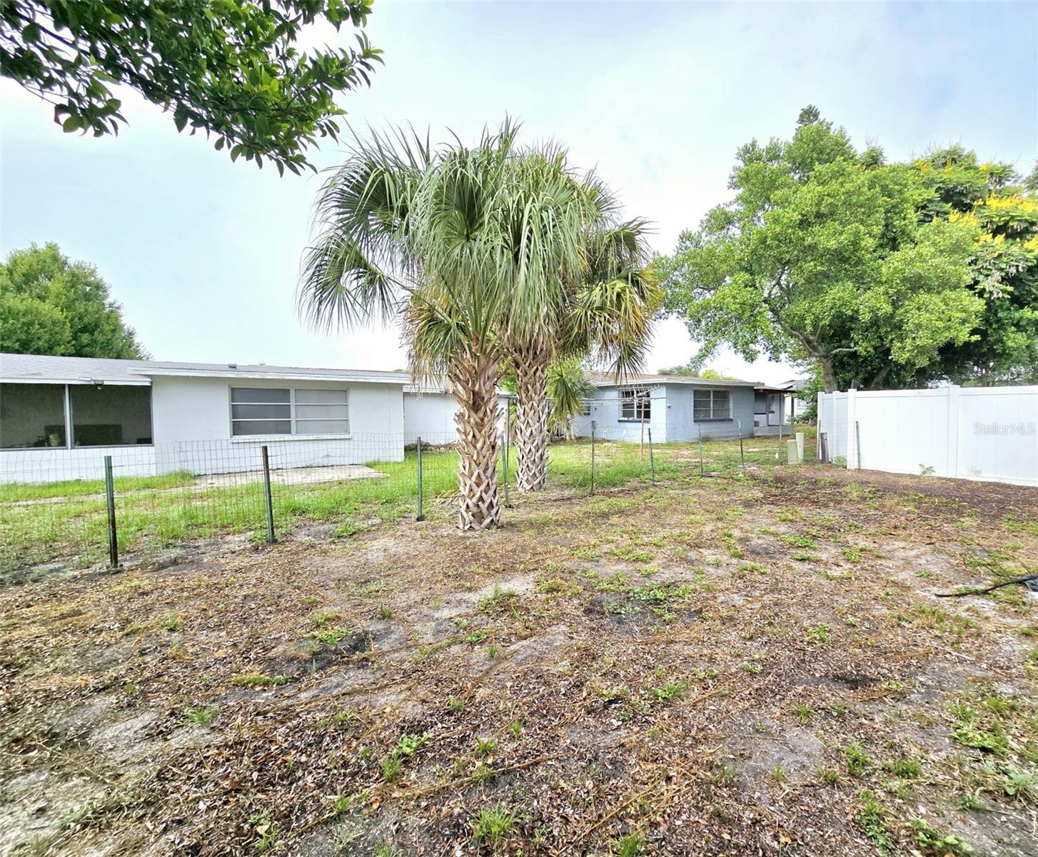 Listing photo id 21 for 7335 Abalone Drive