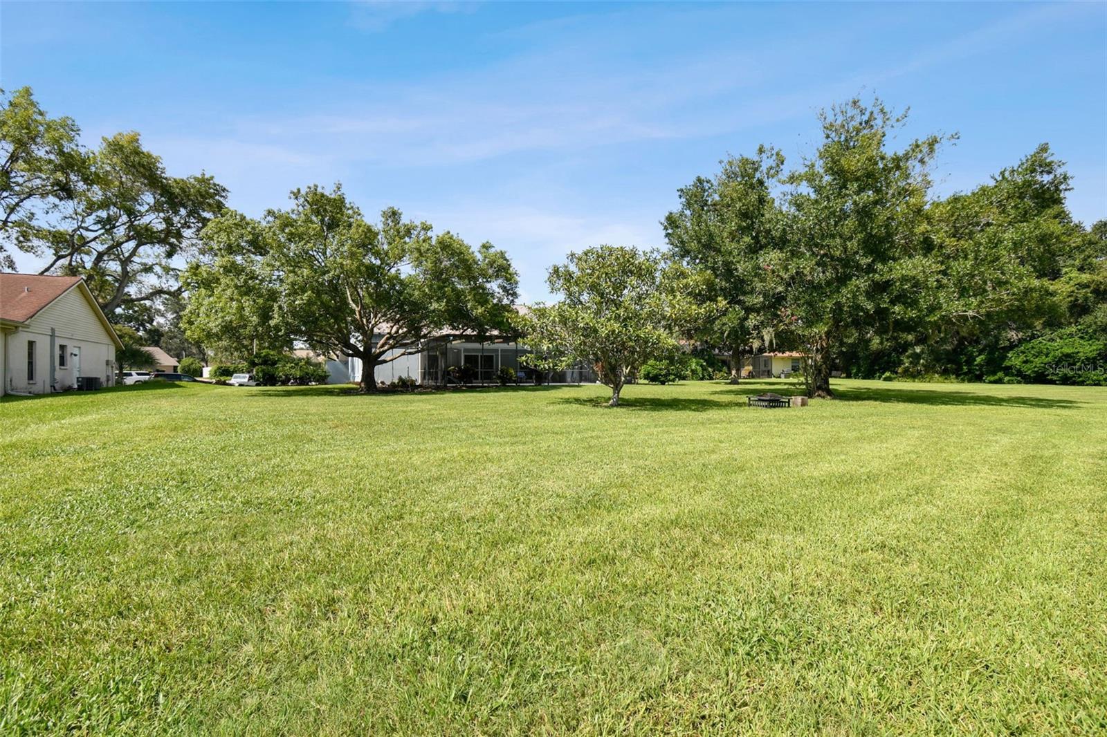 Listing photo id 77 for 4306 Ashby Lane