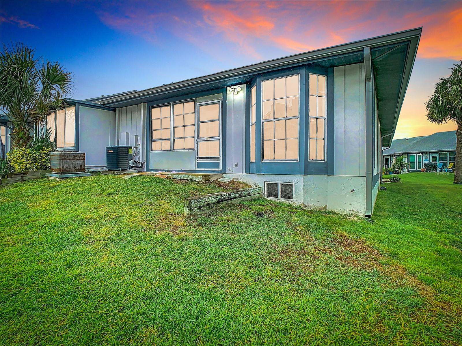 Listing photo id 2 for 4844 Booth Bay Drive