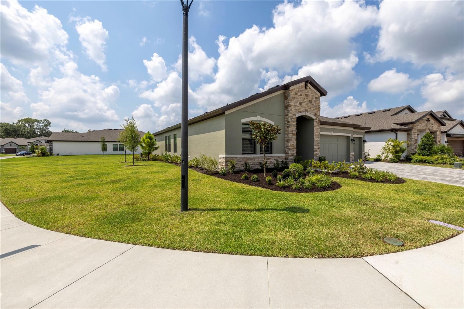 Listing photo id 1 for 9120 Warm Springs Circle