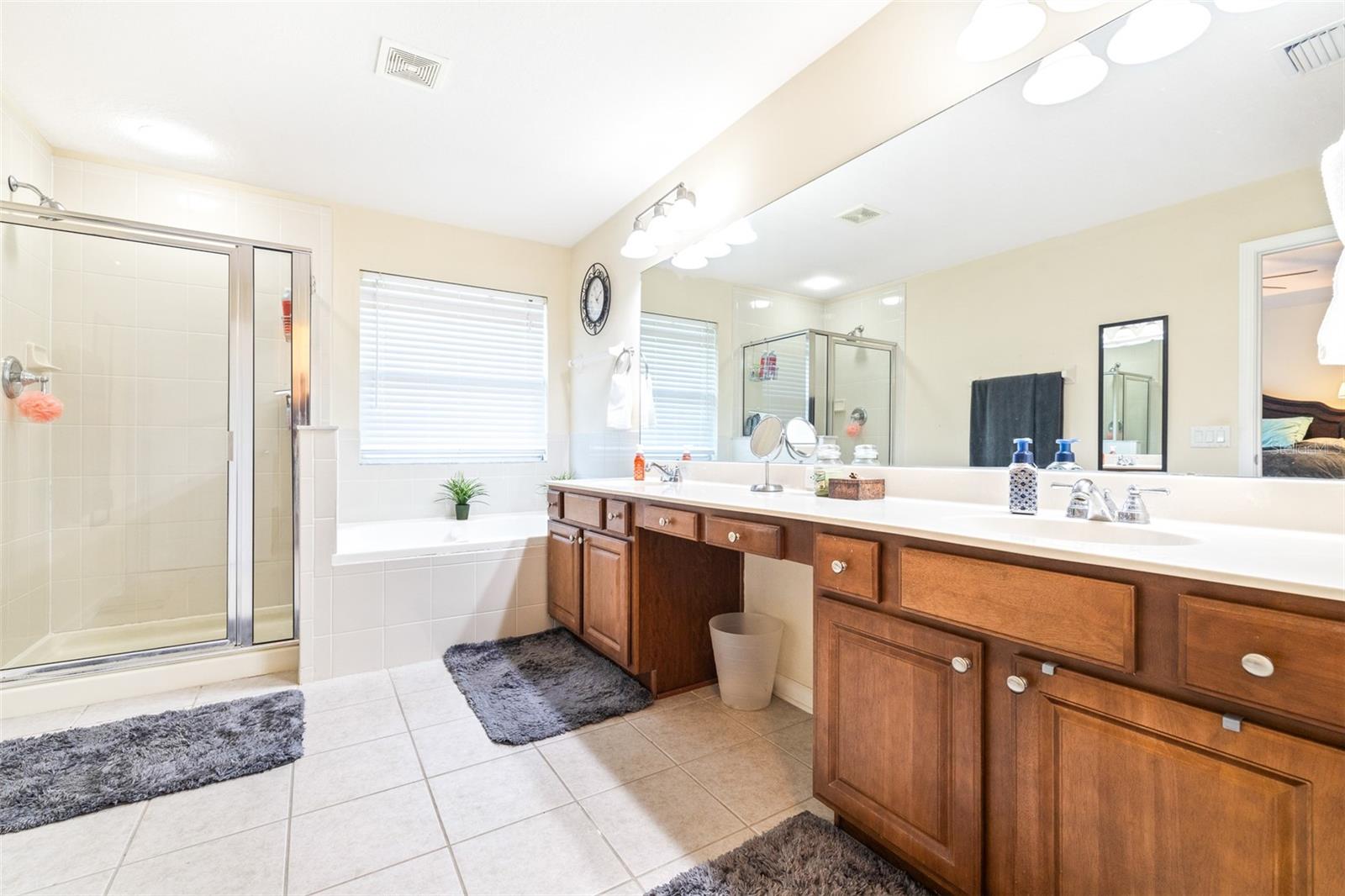 Listing photo id 24 for 3514 Fortingale Drive