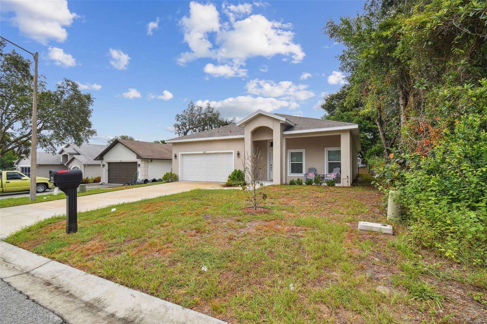 Listing photo id 3 for 6439 Taylor Court